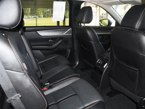 Used 2024 MAZDA CX-90 3.3 Turbo w/ Preferred Plus image 19