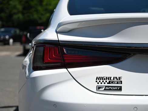 Used 2021 Lexus ES 350 F Sport w/ Accessory Package FWD image 13