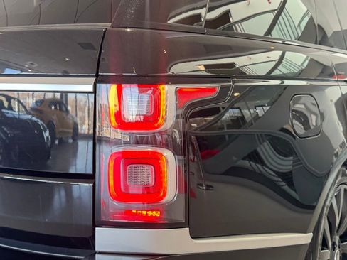 Used 2022 Land Rover Range Rover Westminster Edition image 13