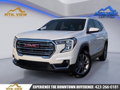 Used 2024 GMC Terrain SLT w/ Infotainment Package II