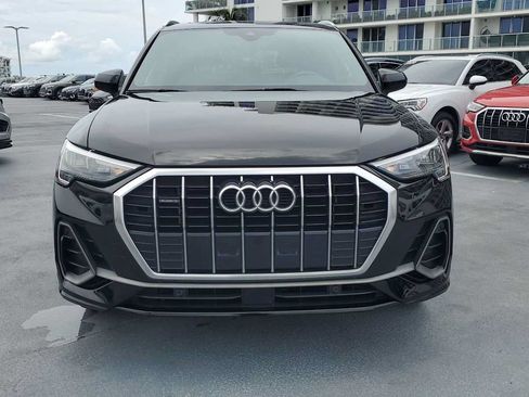 Certified 2022 Audi Q3 2.0T Premium w/ Convenience Package AWD/4WD image 9