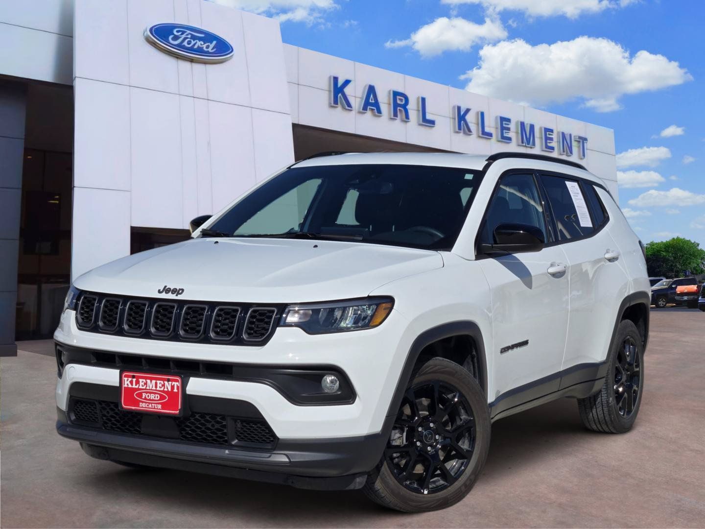 Used 2025 Jeep Compass Latitude w/ Convenience Group AWD/4WD image 1