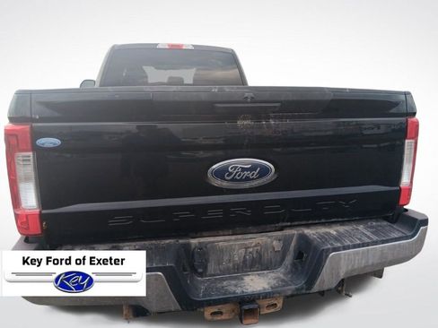 Used 2018 Ford F250 XL w/ STX Appearance Package AWD/4WD image 9