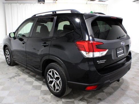 Used 2019 Subaru Forester Premium AWD/4WD image 29