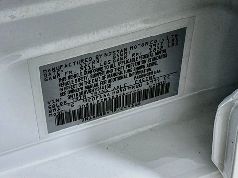 Used 2024 Nissan Sentra S FWD image 12