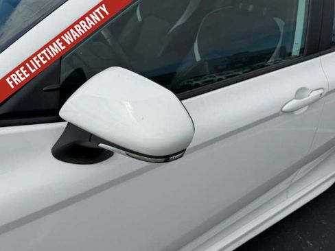 Used 2025 Toyota Camry SE FWD image 14