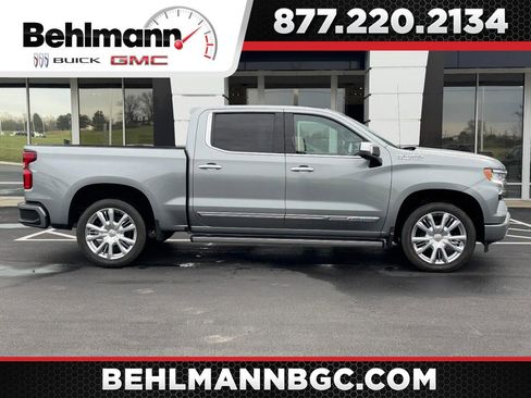 Used 2025 Chevrolet Silverado 1500 High Country w/ Technology Package AWD/4WD image 1