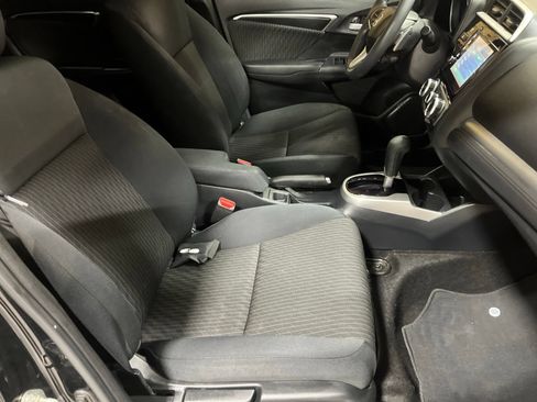 Used 2018 Honda Fit EX image 15
