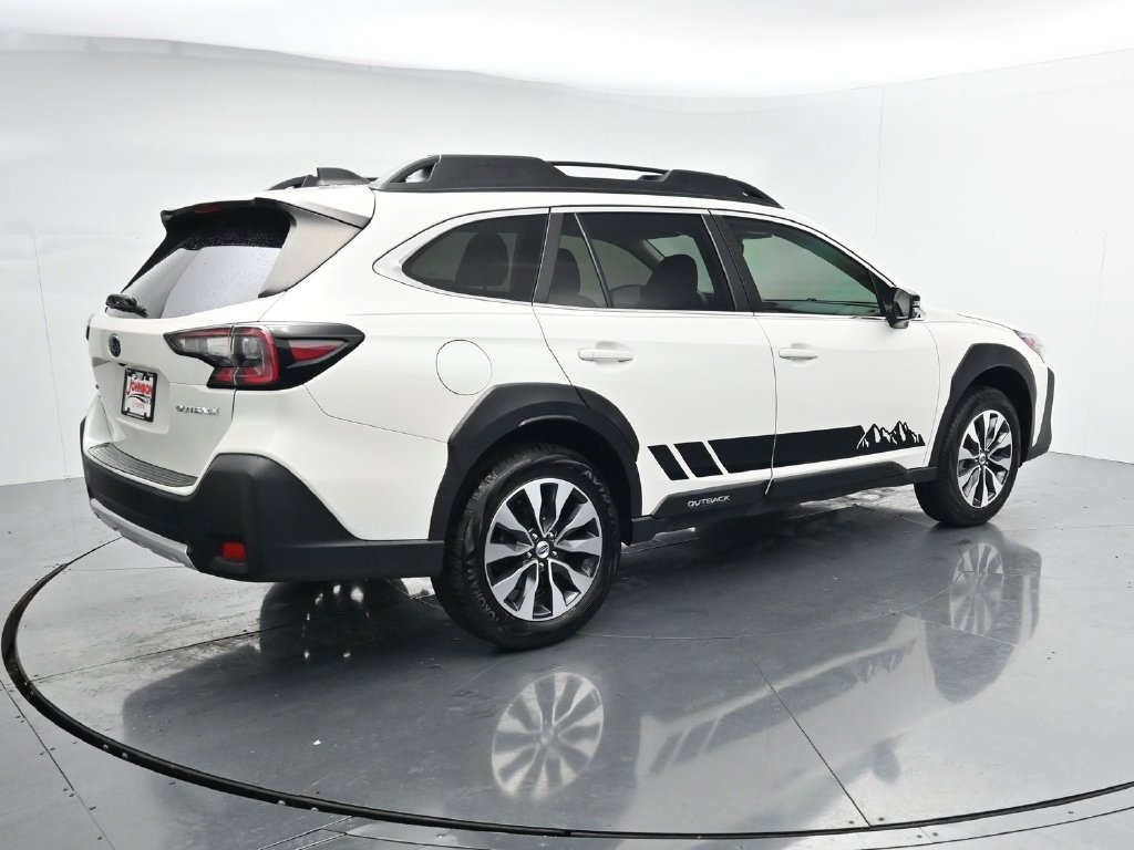 Used 2024 Subaru Outback Limited AWD/4WD image 8