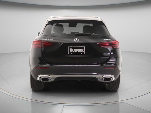 New 2026 Mercedes-Benz GLA 250 4MATIC image 3