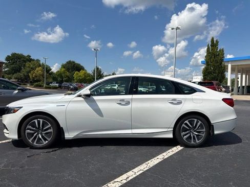 Used 2020 Honda Accord Touring image 11