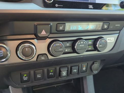 Used 2023 Toyota Tacoma TRD Off-Road w/ TRD Premium Off Road Package image 21