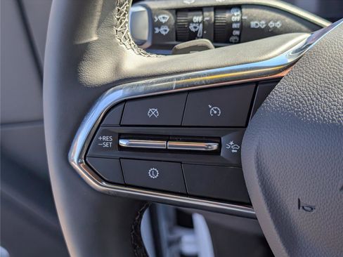 New 2026 Chevrolet Suburban Premier image 22