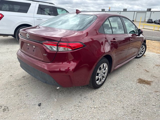 Used 2026 Toyota Corolla LE FWD image 5