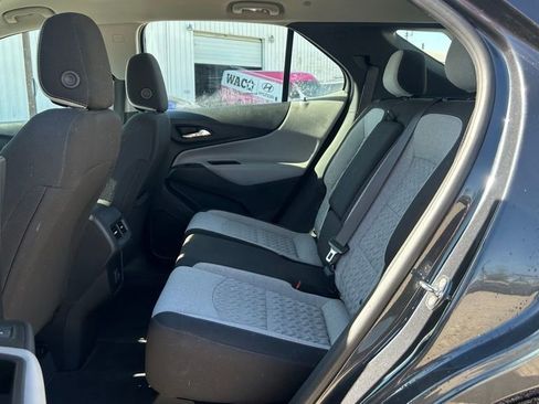 Used 2022 Chevrolet Equinox LS image 19