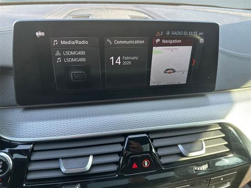 Used 2018 BMW M550i xDrive image 26