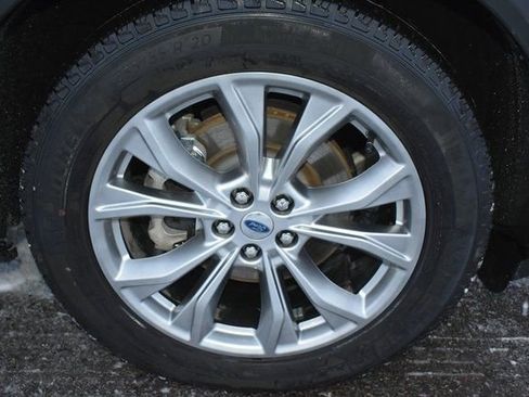 Used 2024 Ford Explorer Limited image 53