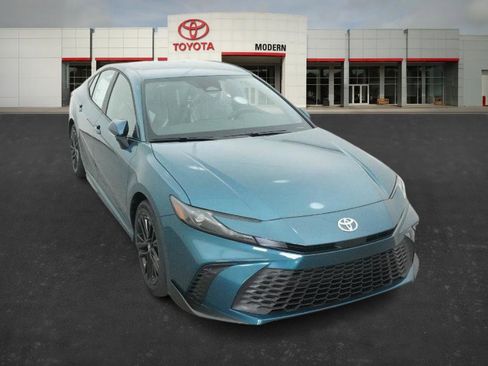New 2026 Toyota Camry SE image 31
