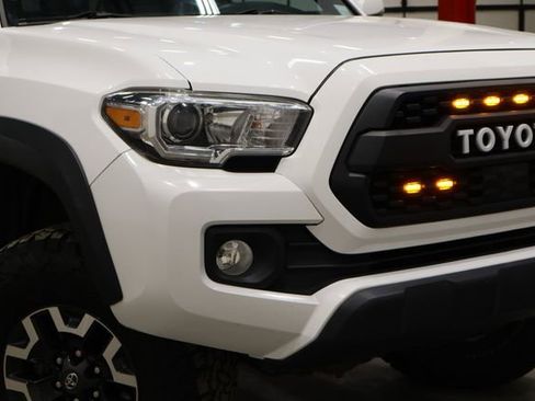 Used 2020 Toyota Tacoma TRD Sport image 42