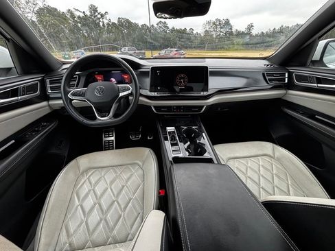 Used 2024 Volkswagen Atlas Cross Sport SEL Premium R-Line image 15