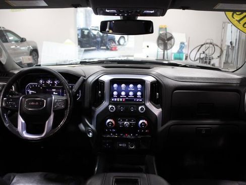 Used 2019 GMC Sierra 1500 SLT image 2