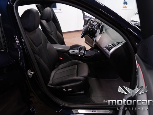 Used 2024 BMW X4 xDrive30i w/ M Sport Package AWD/4WD image 31