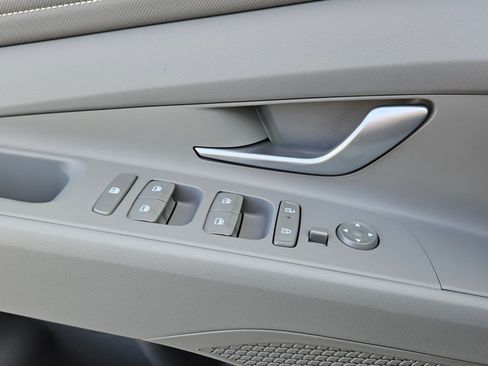 New 2026 Hyundai Elantra Sport FWD image 28