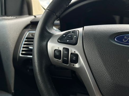 Used 2019 Ford Flex Limited AWD/4WD image 11