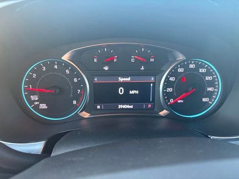 Used 2023 Chevrolet Traverse LT AWD/4WD image 11