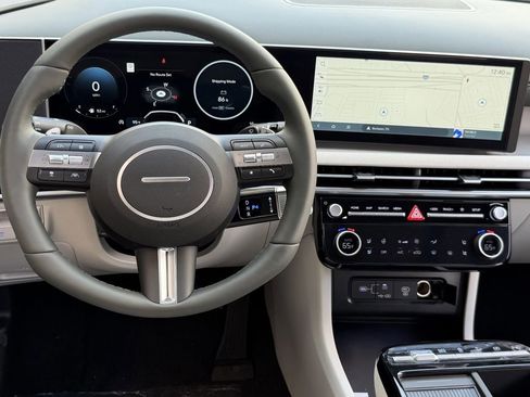 New 2026 Hyundai Tucson Limited image 12