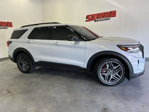 Used 2026 Ford Explorer ST w/ Sun And Sound Package AWD/4WD image 2