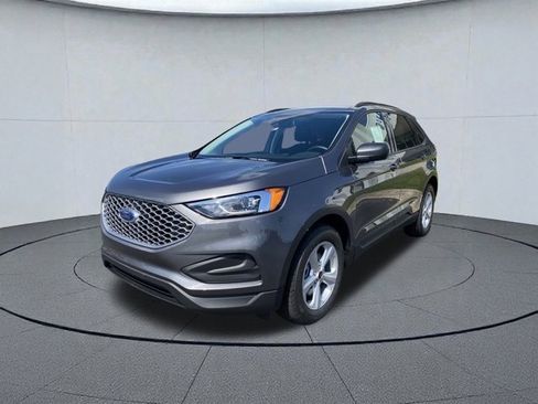 New 2024 Ford Edge SE image 8