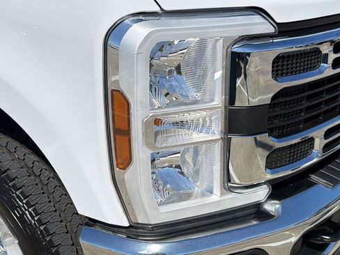 Used 2025 Ford F250 XLT AWD/4WD image 8