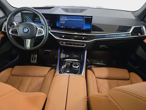 Used 2024 BMW X5 xDrive40i w/ Executive Package image 12