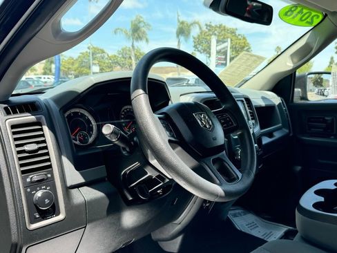Used 2018 RAM 1500 Express RWD image 9