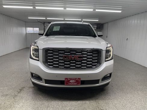 Used 2018 GMC Yukon XL Denali w/ Denali Ultimate Package image 2