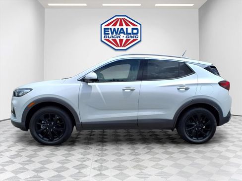 Certified 2021 Buick Encore GX Essence w/ Advanced Technology Package AWD/4WD image 4
