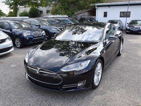 Used 2013 Tesla Model S RWD image 1