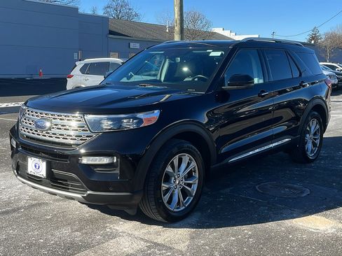 Used 2021 Ford Explorer Limited w/ Equipment Group 301A image 3