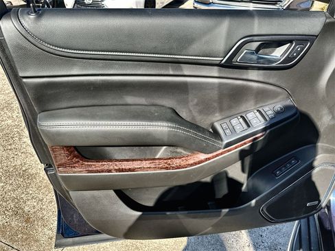 Used 2018 GMC Yukon SLT w/ Premium Edition image 21