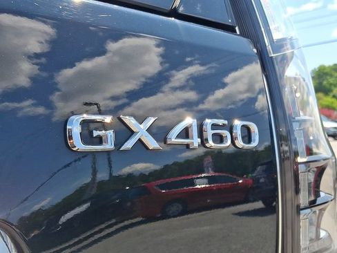 Used 2023 Lexus GX 460 w/ Black Line Special Edition AWD/4WD image 29