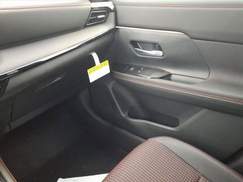 New 2026 Nissan Kicks SR image 24