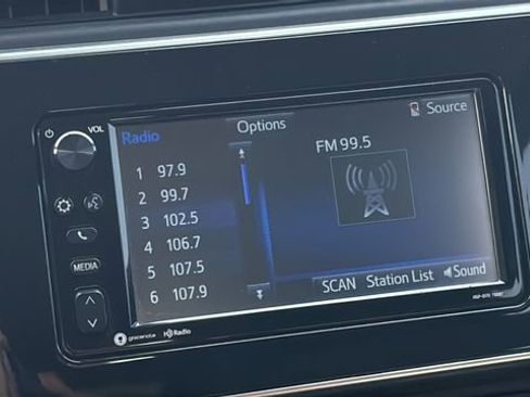 Used 2018 Toyota Corolla iM w/ Carpet Mat Package (TMS) FWD image 14