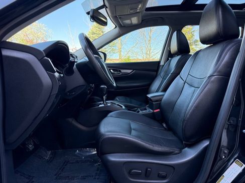 Used 2016 Nissan Rogue SL w/ SL Premium Package AWD/4WD image 9