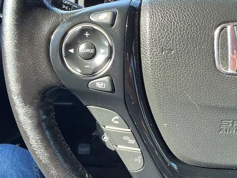 Used 2017 Honda Ridgeline RTL-E image 12