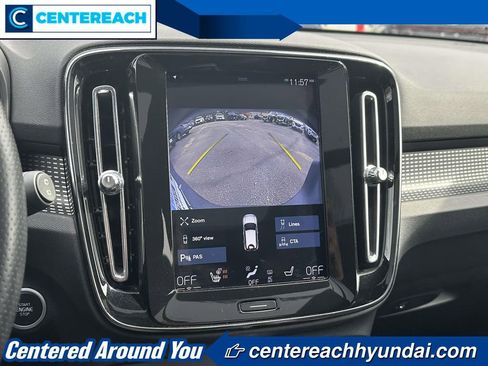 Used 2020 Volvo XC40 T5 R-Design image 27
