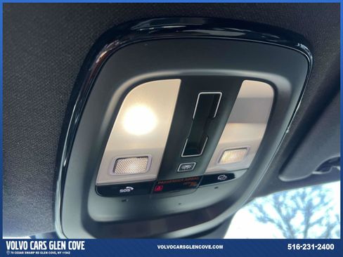 Used 2026 Volvo XC40 B5 Ultra w/ Climate Package image 32