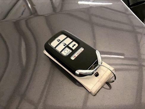 Used 2017 Honda Accord EX image 10