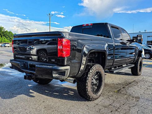 Used 2015 Chevrolet Silverado 3500 LTZ AWD/4WD image 6