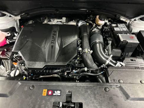 Used 2025 Hyundai Santa Fe SEL image 24